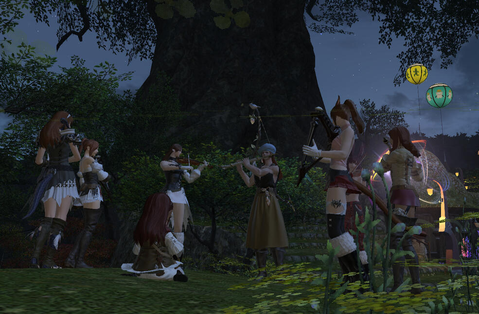Rehairsin tunes near the Dappled Stalls in Gridania's hooses